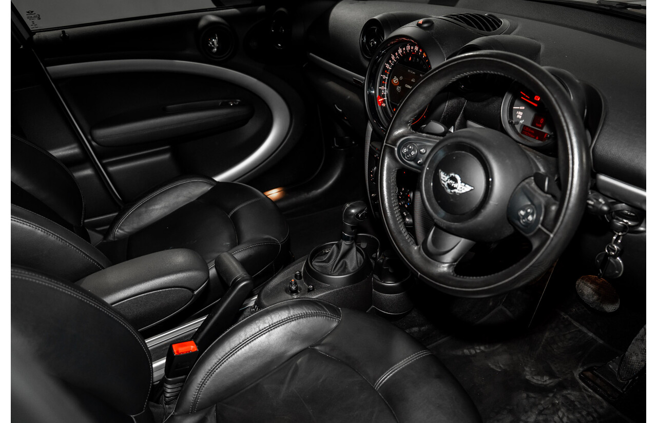 08/2016 Mini Cooper D Countryman (FWD) R60 MY15 4d Wagon Crystal Silver Metallic Turbo Diesel 2.0L