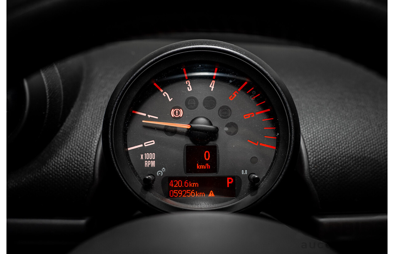 08/2016 Mini Cooper D Countryman (FWD) R60 MY15 4d Wagon Crystal Silver Metallic Turbo Diesel 2.0L