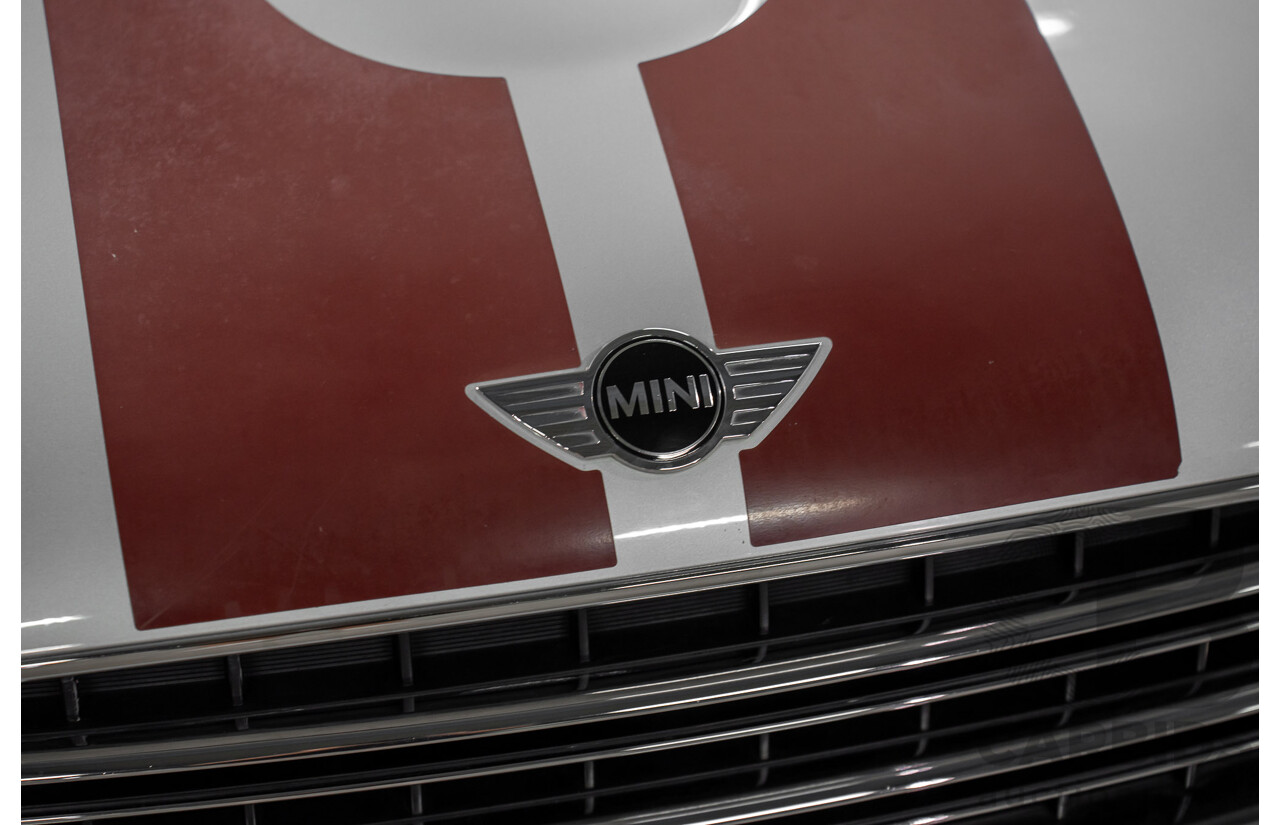 08/2016 Mini Cooper D Countryman (FWD) R60 MY15 4d Wagon Crystal Silver Metallic Turbo Diesel 2.0L