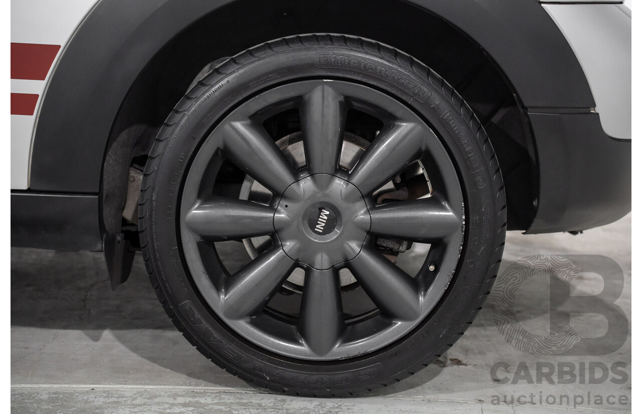 08/2016 Mini Cooper D Countryman (FWD) R60 MY15 4d Wagon Crystal Silver Metallic Turbo Diesel 2.0L