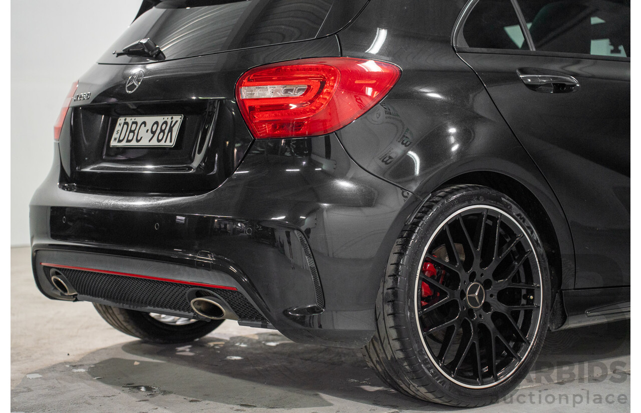 10/2015 Mercedes-Benz A250 Sport 176 MY15 5d Hatchback Cosmos Black Metallic Turbo 2.0L
