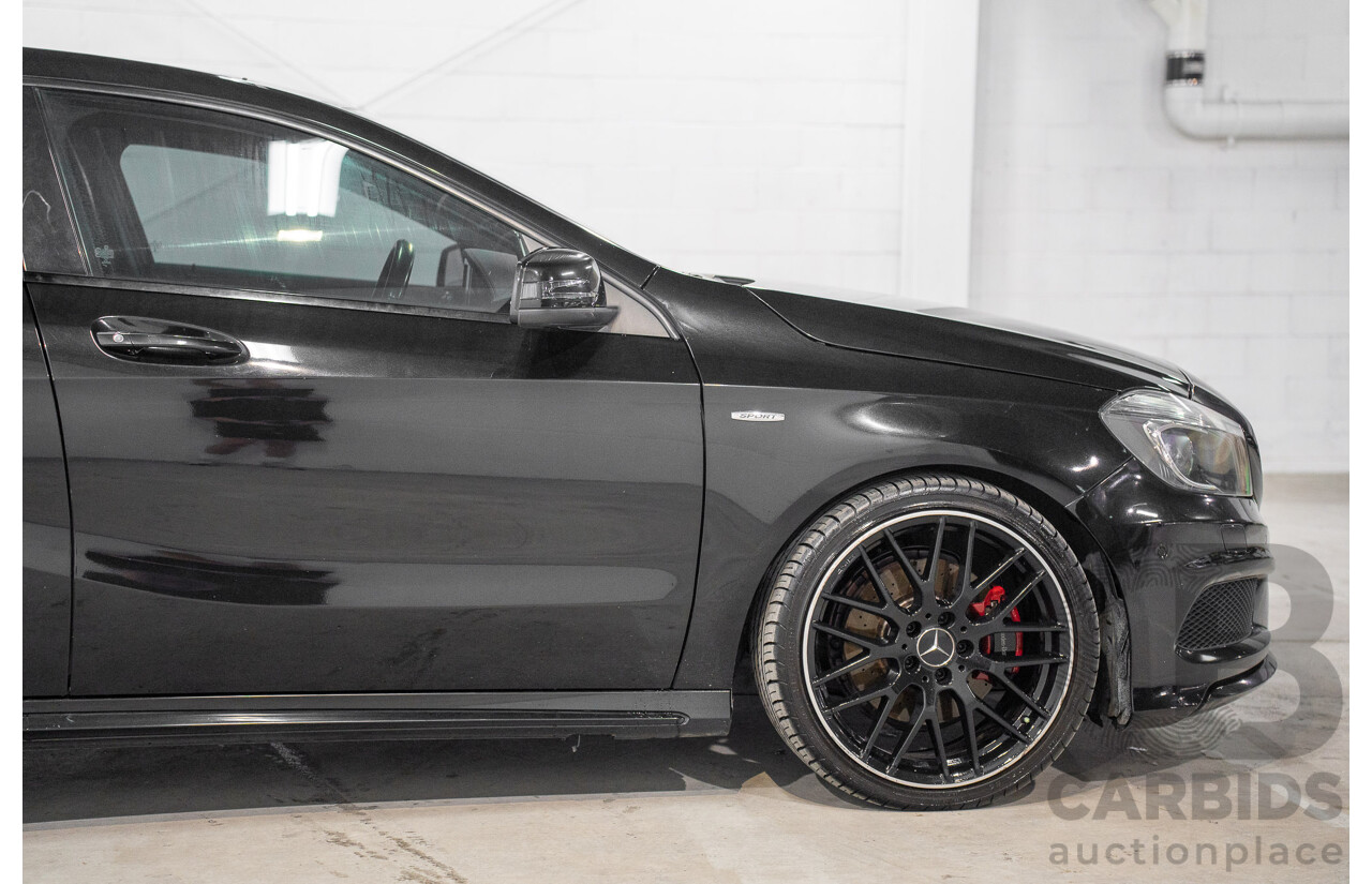 10/2015 Mercedes-Benz A250 Sport 176 MY15 5d Hatchback Cosmos Black Metallic Turbo 2.0L