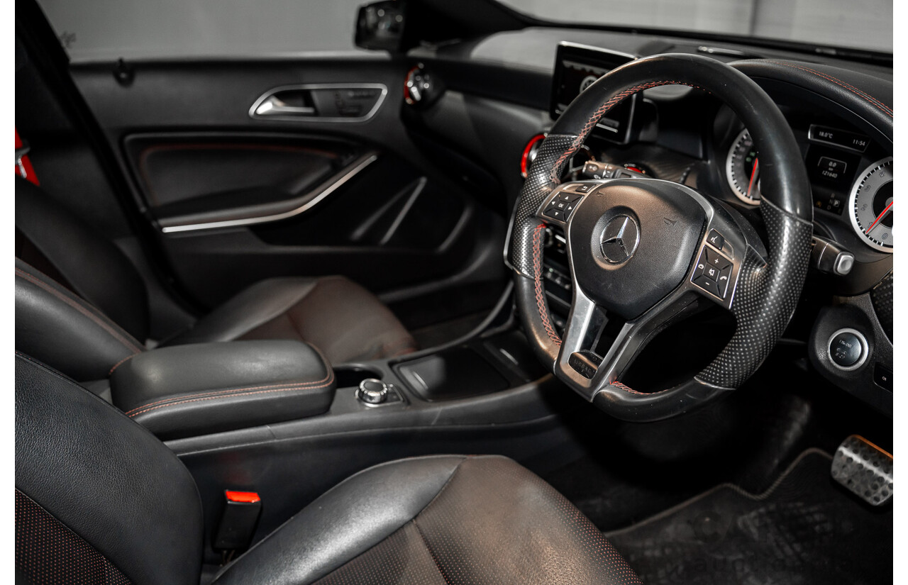 10/2015 Mercedes-Benz A250 Sport 176 MY15 5d Hatchback Cosmos Black Metallic Turbo 2.0L