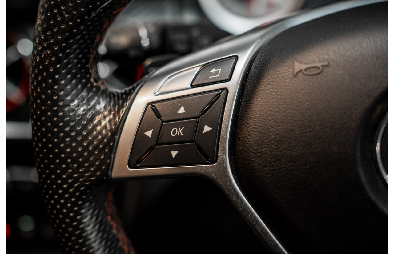 10/2015 Mercedes-Benz A250 Sport 176 MY15 5d Hatchback Cosmos Black Metallic Turbo 2.0L