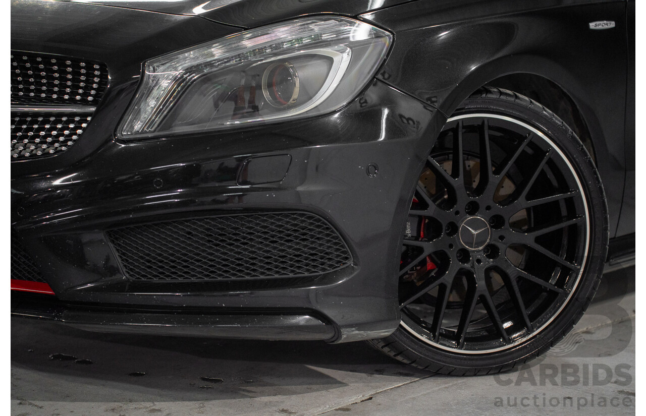 10/2015 Mercedes-Benz A250 Sport 176 MY15 5d Hatchback Cosmos Black Metallic Turbo 2.0L
