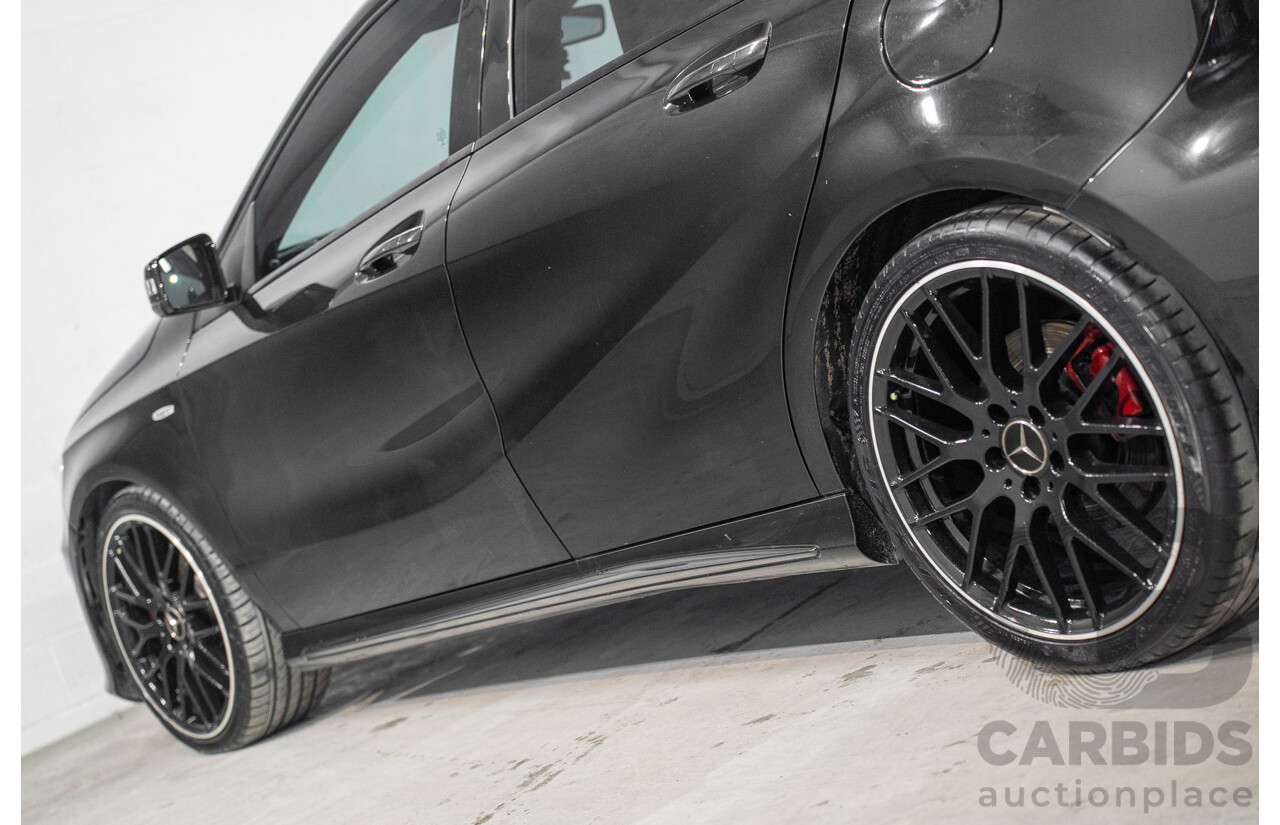 10/2015 Mercedes-Benz A250 Sport 176 MY15 5d Hatchback Cosmos Black Metallic Turbo 2.0L