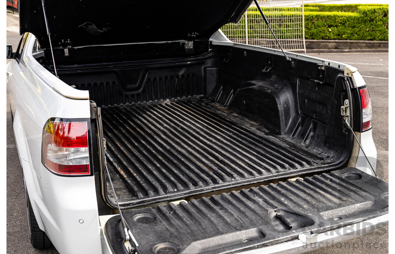 6/2014 Holden VF Commodore SS-V 2d Utility Heron White V8 6.0L - Supercharged