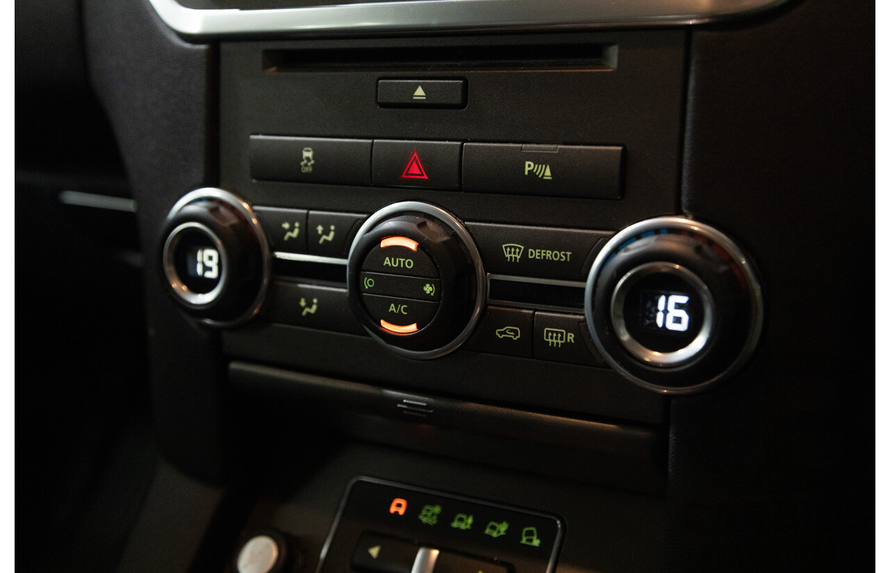 1/2013 Land Rover Discovery 4 3.0 TDV6 (4x4) MY13 4d Wagon Siberian Silver Turbo Diesel 3.0L - 7 Seats