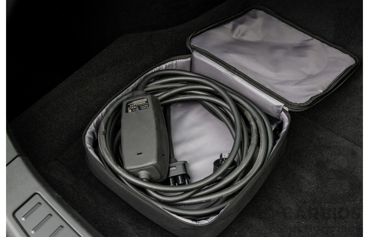 11/2014 Tesla Model S P85+ Performance Plus 4d Hatchback Black Dedicated Electric EV 310kw