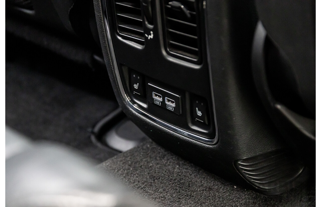 12/2015 Jeep Grand Cherokee SRT 8 (4x4) WK MY16 4d Wagon Deep Cherry Red Crystal Pearl V8 6.4L