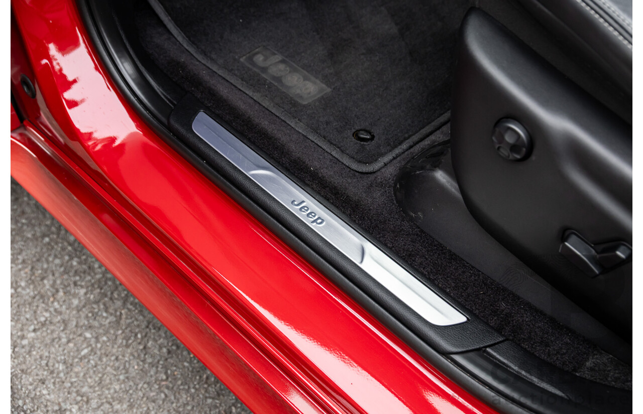 12/2015 Jeep Grand Cherokee SRT 8 (4x4) WK MY16 4d Wagon Deep Cherry Red Crystal Pearl V8 6.4L