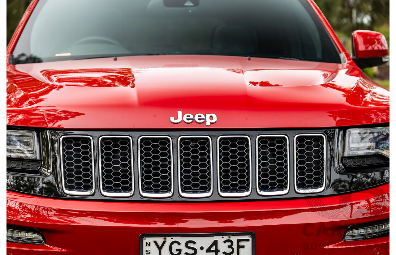 12/2015 Jeep Grand Cherokee SRT 8 (4x4) WK MY16 4d Wagon Deep Cherry Red Crystal Pearl V8 6.4L