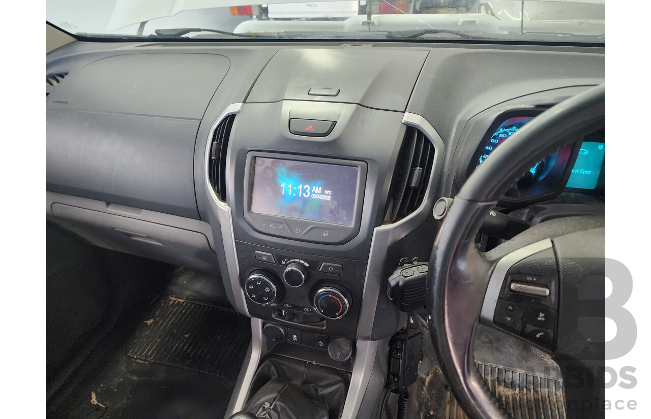 11/2015 Holden Colorado LS (4x4) RG MY15 Crew Cab P/Up White 2.8L