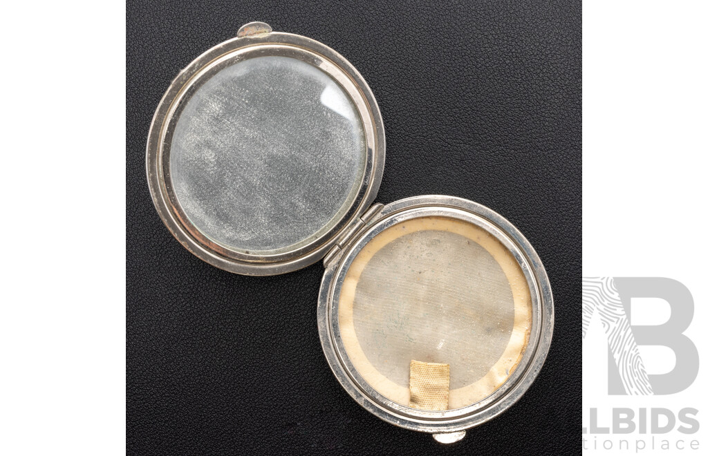 Vintage Silver Makeup Compact with Mirror, 68mm, 73.19 Grams