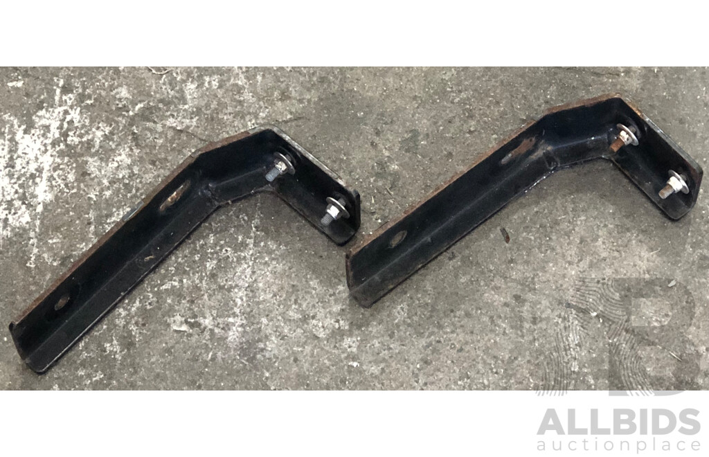 TJM Two Meter 4WD Awning with Roof Rack Brackets