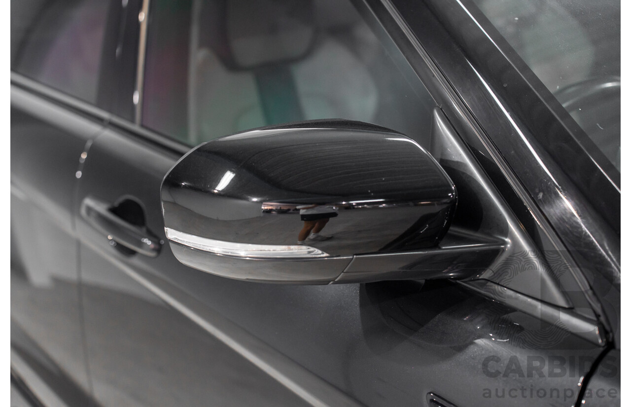 12/2011 Range Rover Evoque TD4 Dynamic LV 5d Wagon Sumatra Black Metallic/Fuji White Roof Turbo Diesel 2.2L