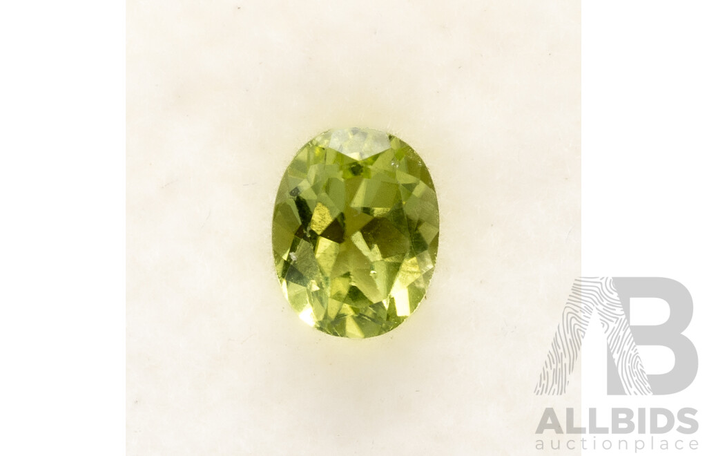 Peridot, Oval Cut Gemstone, 5mm X 4mm, 0.40ct