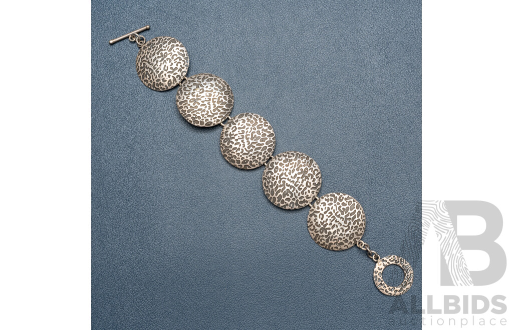 NEW - Mexican Sterling Silver Ironclay Leopard Print Disc Bracelet with T-Bar, 20cm, 33.11 Grams