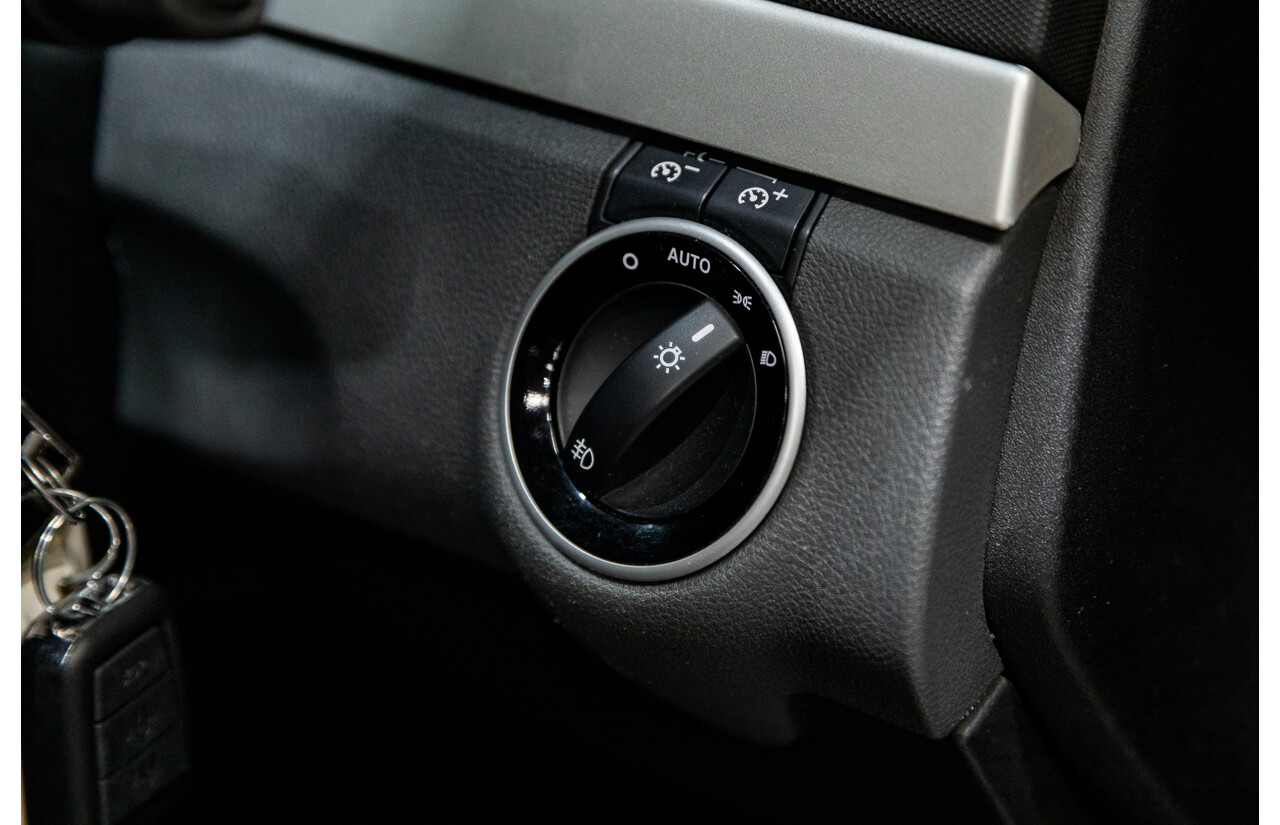 5/2012 Holden Commodore SV6 VE II MY12 4d Sportwagon Red 3.6L