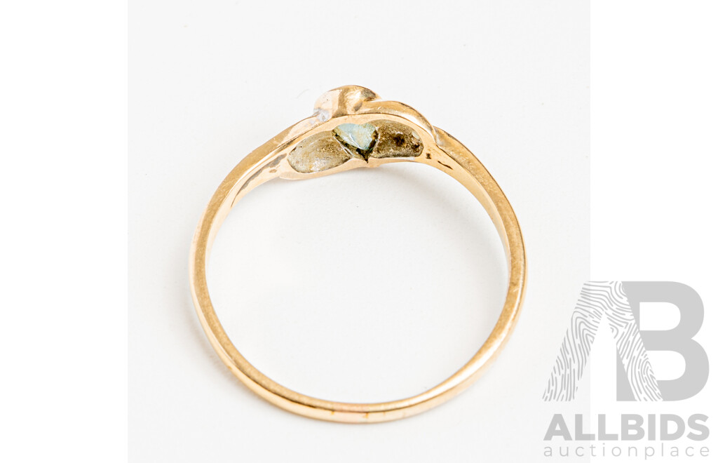 9ct Vintage Topaz & Diamond Ring, TDW 0.01ct, Size Q, 1.69 Grams