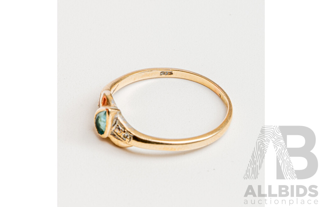 9ct Vintage Topaz & Diamond Ring, TDW 0.01ct, Size Q, 1.69 Grams