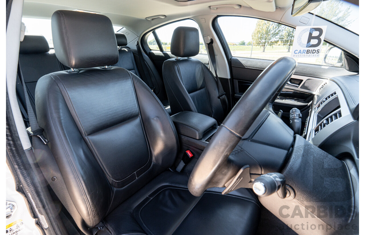 6/2012 Jaguar XF 5.0 V8 Luxury MY12 4d Sedan Polaris White V8 5.0L