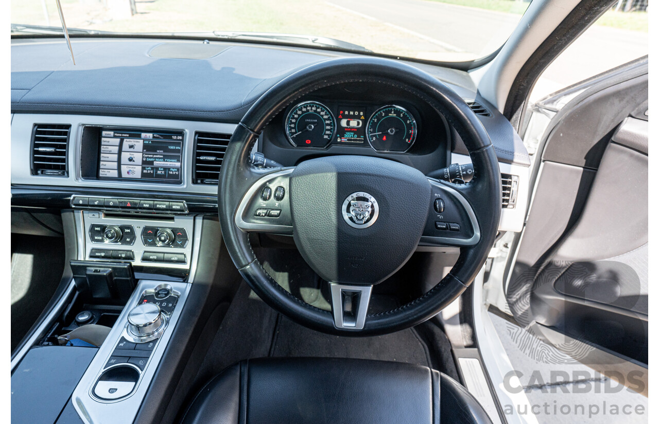 6/2012 Jaguar XF 5.0 V8 Luxury MY12 4d Sedan Polaris White V8 5.0L