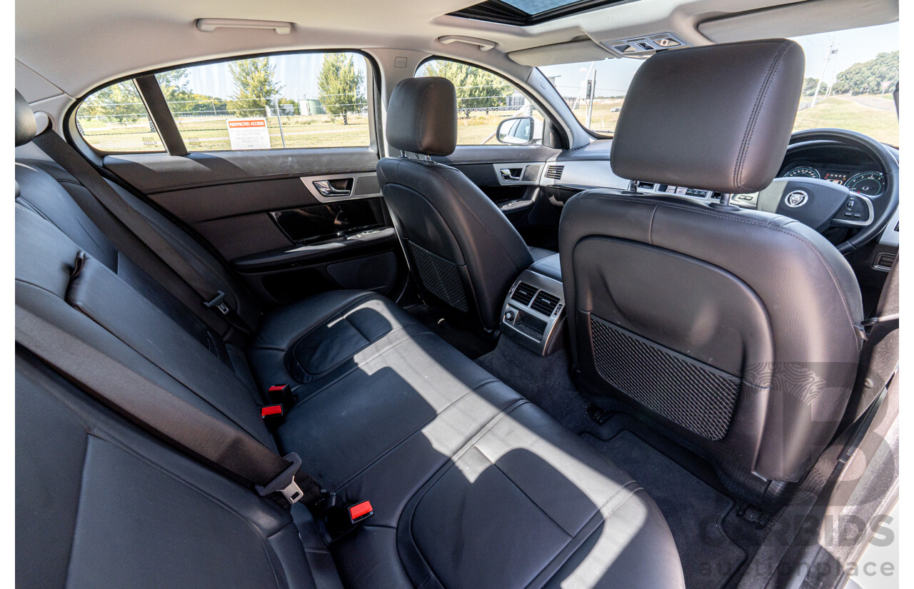 6/2012 Jaguar XF 5.0 V8 Luxury MY12 4d Sedan Polaris White V8 5.0L