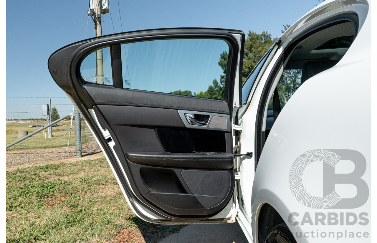 6/2012 Jaguar XF 5.0 V8 Luxury MY12 4d Sedan Polaris White V8 5.0L