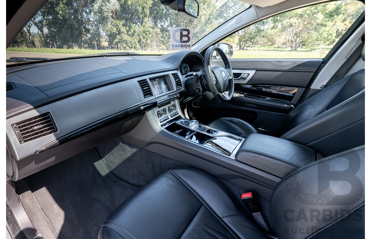 6/2012 Jaguar XF 5.0 V8 Luxury MY12 4d Sedan Polaris White V8 5.0L