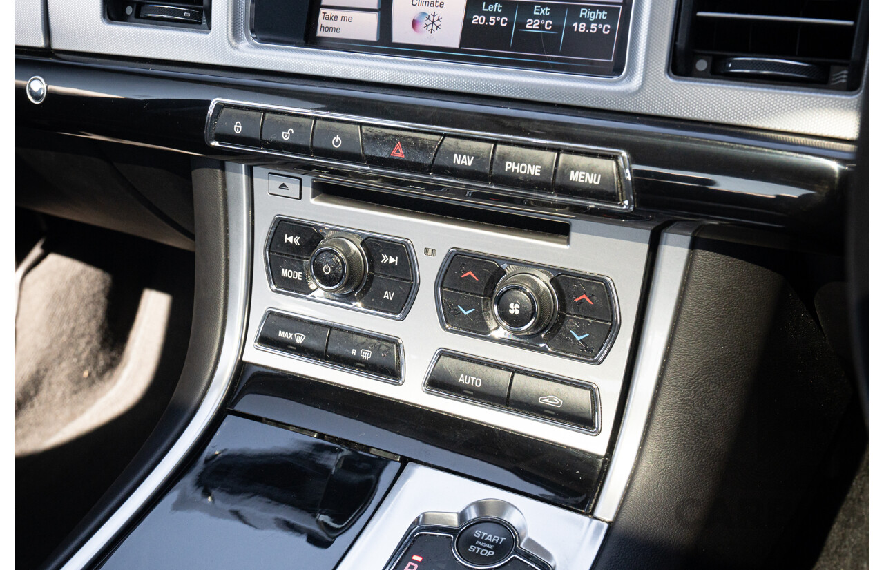 6/2012 Jaguar XF 5.0 V8 Luxury MY12 4d Sedan Polaris White V8 5.0L