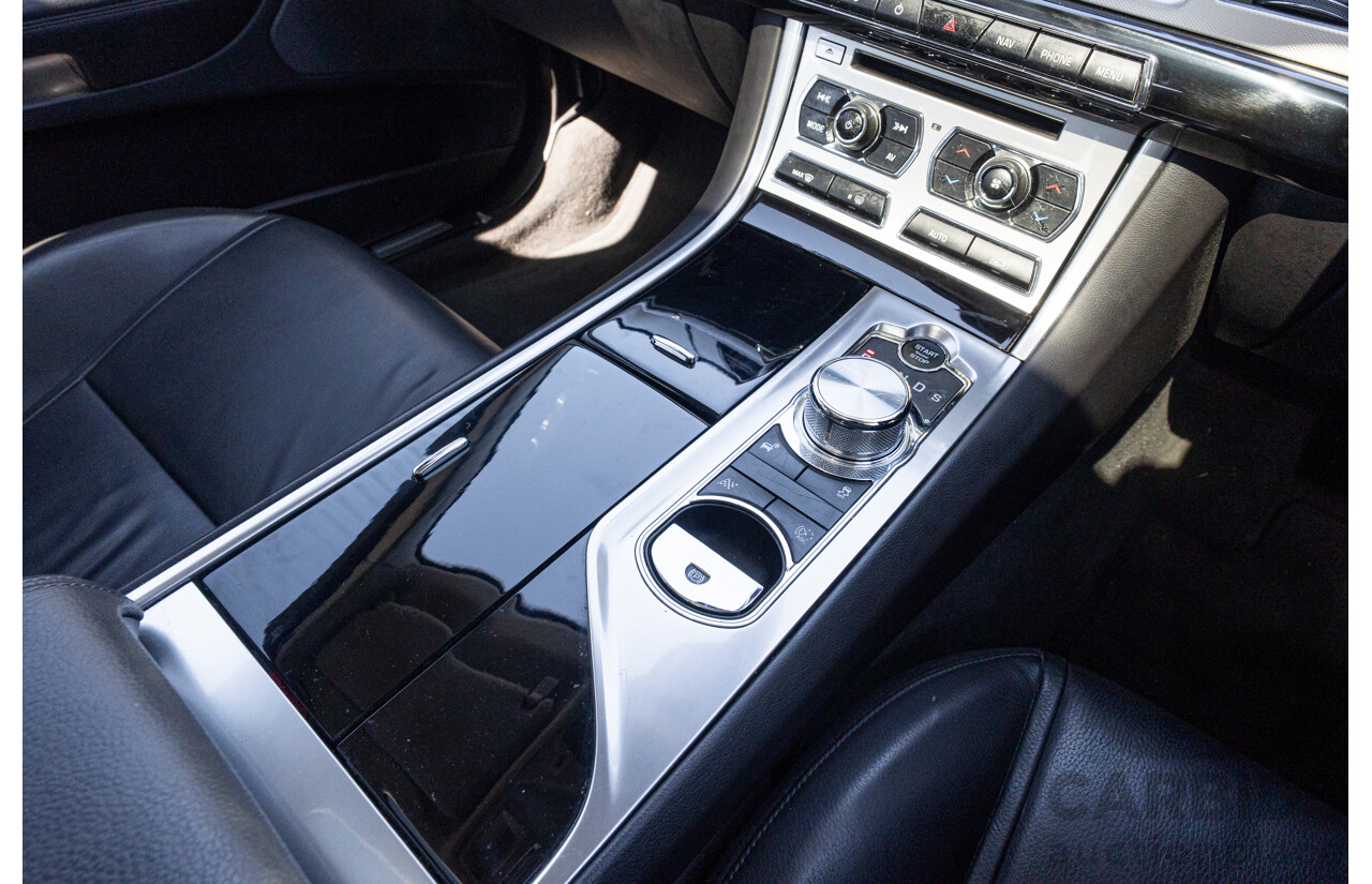 6/2012 Jaguar XF 5.0 V8 Luxury MY12 4d Sedan Polaris White V8 5.0L