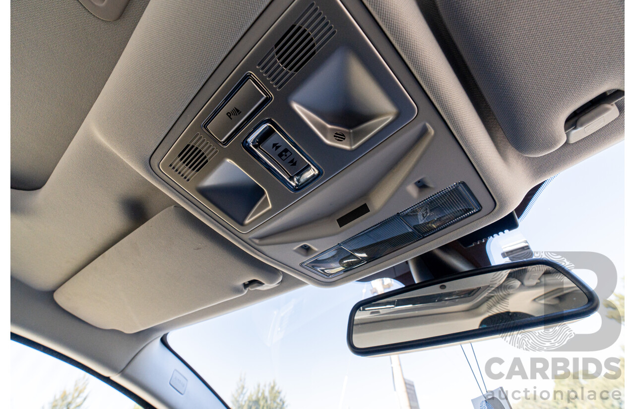 6/2012 Jaguar XF 5.0 V8 Luxury MY12 4d Sedan Polaris White V8 5.0L