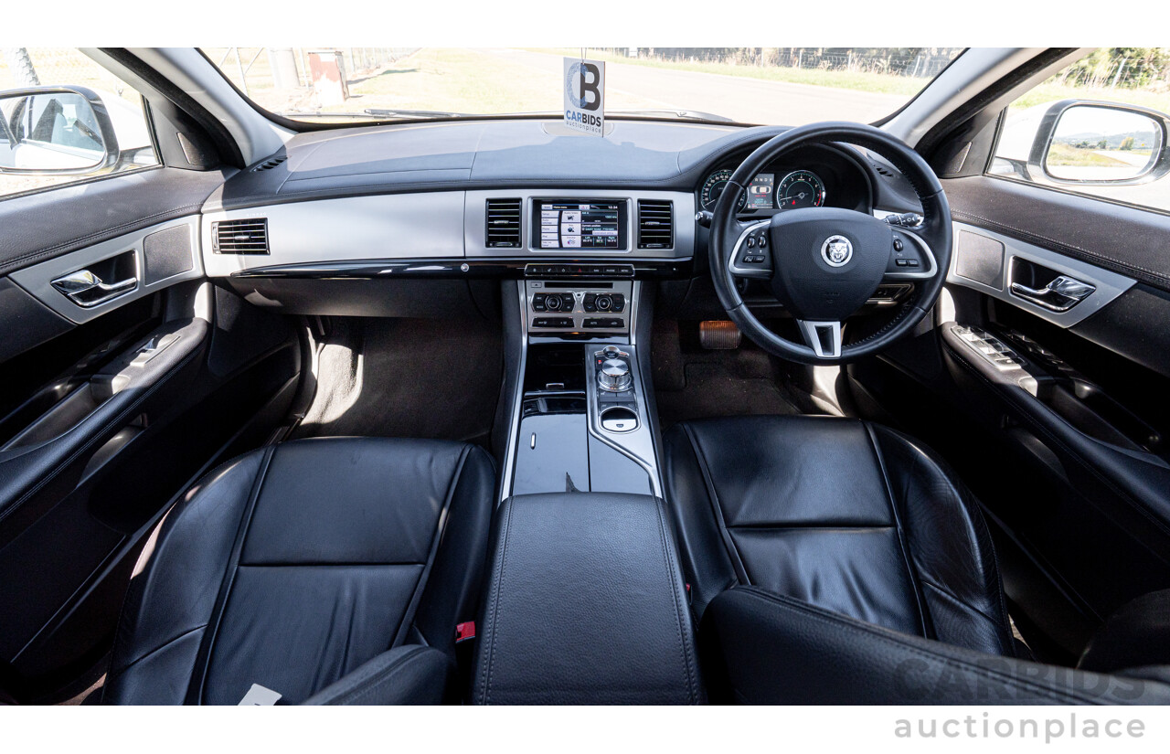 6/2012 Jaguar XF 5.0 V8 Luxury MY12 4d Sedan Polaris White V8 5.0L