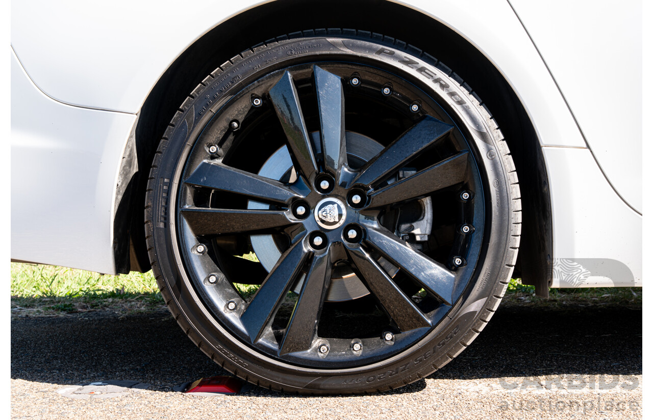 6/2012 Jaguar XF 5.0 V8 Luxury MY12 4d Sedan Polaris White V8 5.0L