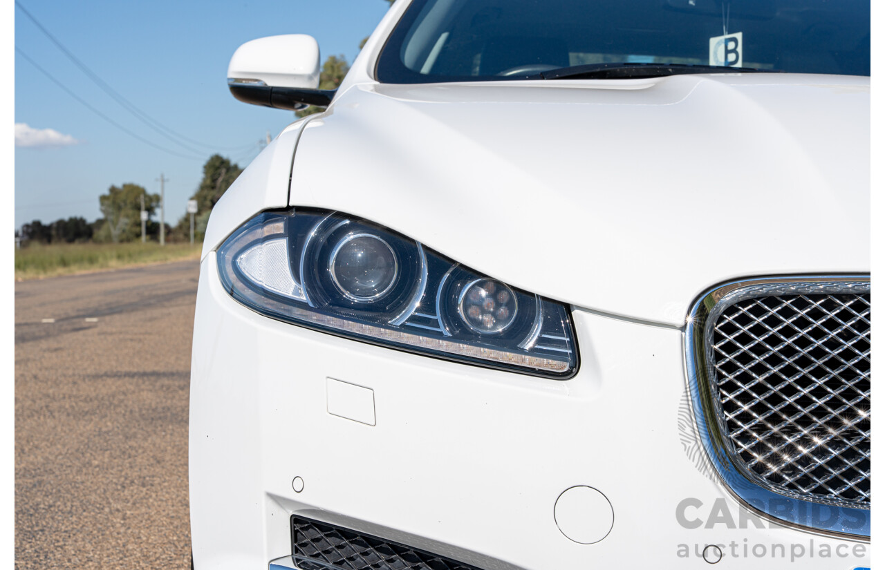 6/2012 Jaguar XF 5.0 V8 Luxury MY12 4d Sedan Polaris White V8 5.0L