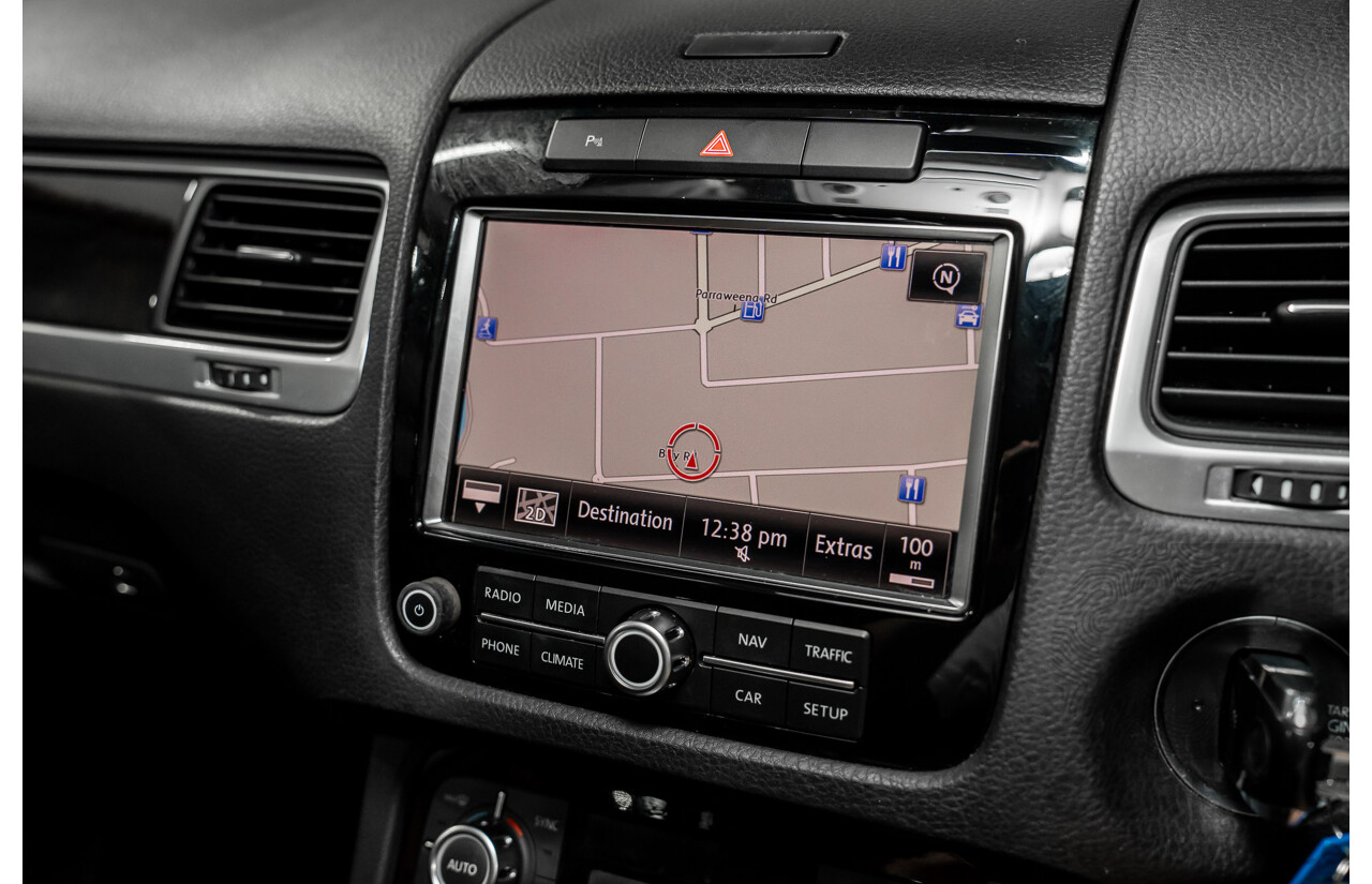 8/2012 Volkswagen Touareg V6 TDI 4xmotion 7P MY12 4d Wagon Deep Black Pearl Turbo Diesel V6 3.0L