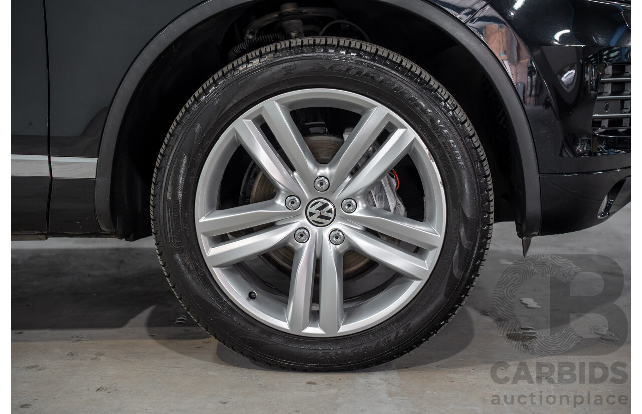 8/2012 Volkswagen Touareg V6 TDI 4Motion (AWD) 7P MY12 4d Wagon Deep Black Pearl Turbo Diesel V6 3.0L
