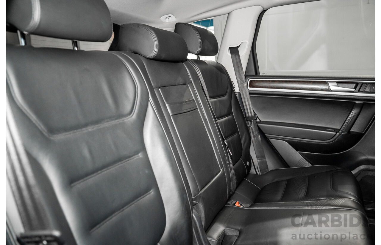 8/2012 Volkswagen Touareg V6 TDI 4Motion (AWD) 7P MY12 4d Wagon Deep Black Pearl Turbo Diesel V6 3.0L