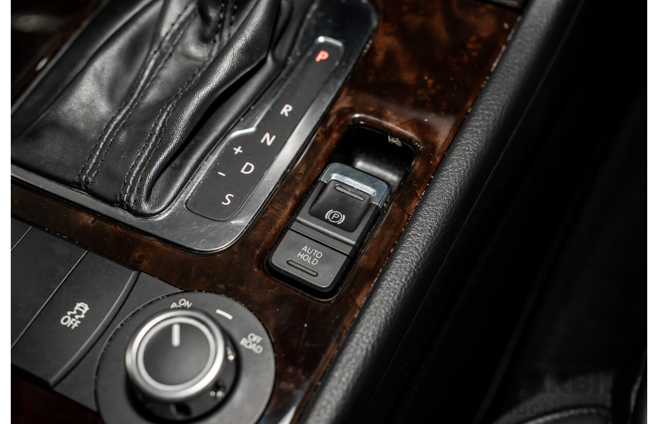 8/2012 Volkswagen Touareg V6 TDI 4Motion (AWD) 7P MY12 4d Wagon Deep Black Pearl Turbo Diesel V6 3.0L