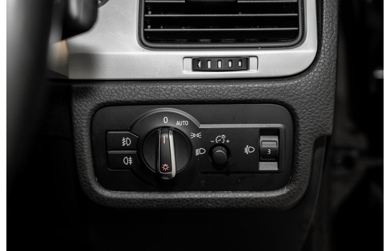 8/2012 Volkswagen Touareg V6 TDI 4Motion (AWD) 7P MY12 4d Wagon Deep Black Pearl Turbo Diesel V6 3.0L