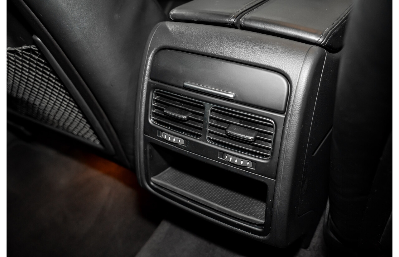 8/2012 Volkswagen Touareg V6 TDI 4Motion (AWD) 7P MY12 4d Wagon Deep Black Pearl Turbo Diesel V6 3.0L