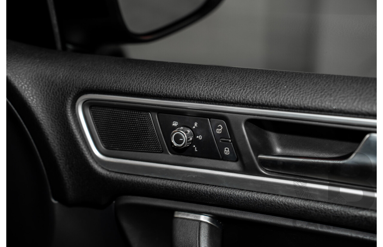 8/2012 Volkswagen Touareg V6 TDI 4Motion (AWD) 7P MY12 4d Wagon Deep Black Pearl Turbo Diesel V6 3.0L