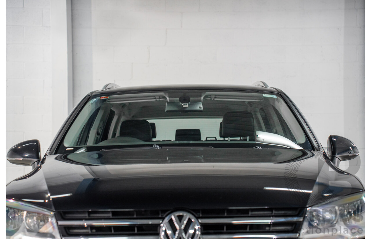 8/2012 Volkswagen Touareg V6 TDI 4xmotion 7P MY12 4d Wagon Deep Black Pearl Turbo Diesel V6 3.0L