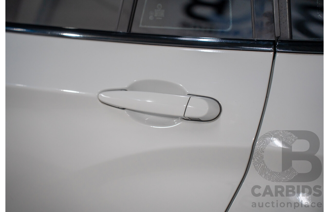 02/2016 BMW X4 xDRIVE 20i M Sport (AWD) F26 MY16 5d Coupe Alpine White Turbo 2.0L