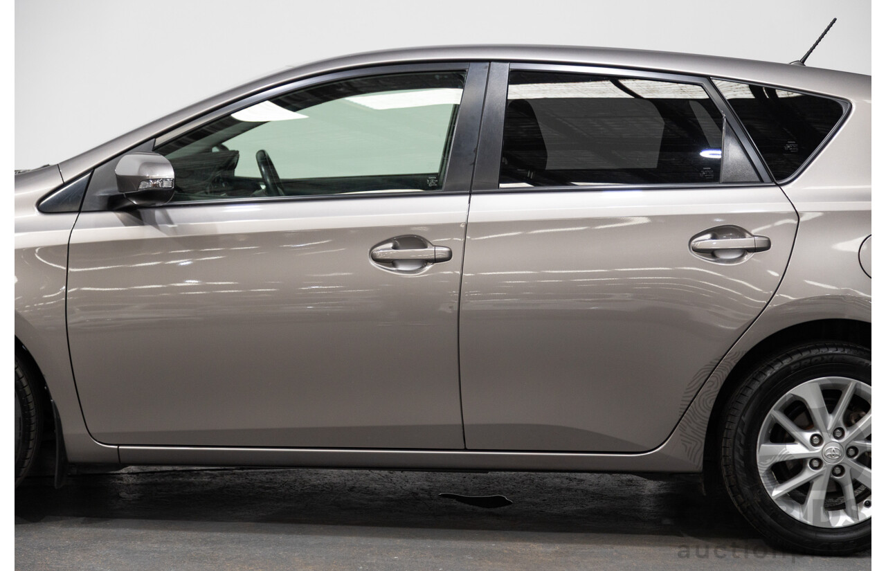 8/2014 Toyota Corolla Ascent Sport ZRE182R 5d Hatchback Advant Garde Bronze Metallic 1.8L