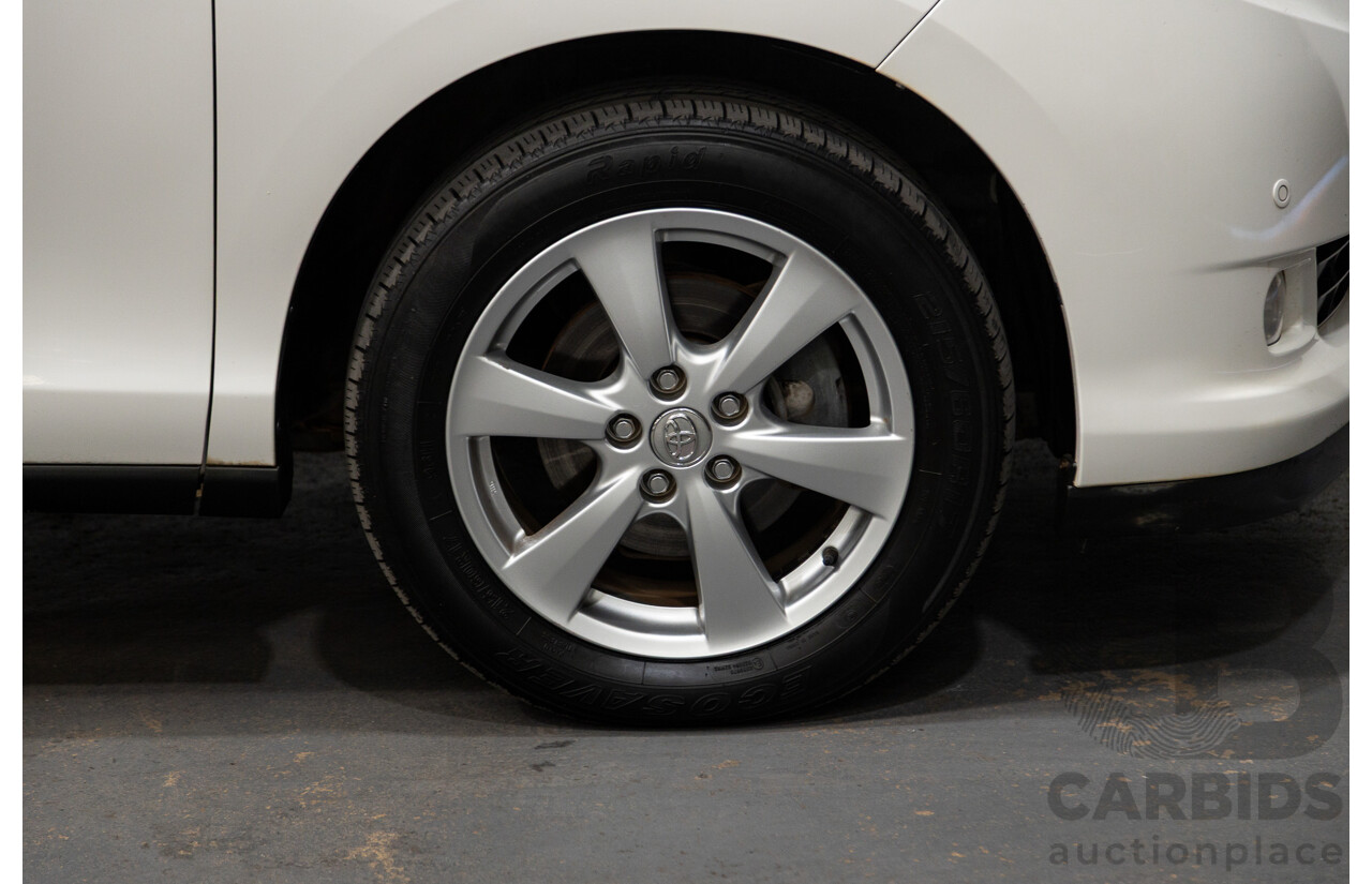 11/2007 Toyota Estima Hybrid (AWD) AHR20W 4d Wagon White 2.4L - 8 Seats