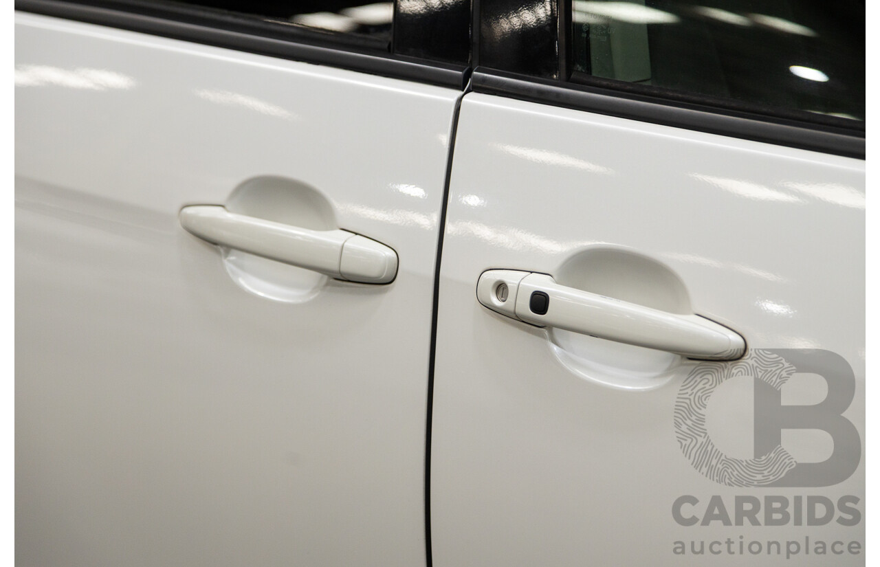 11/2007 Toyota Estima Hybrid (AWD) AHR20W 4d Wagon White 2.4L - 8 Seats