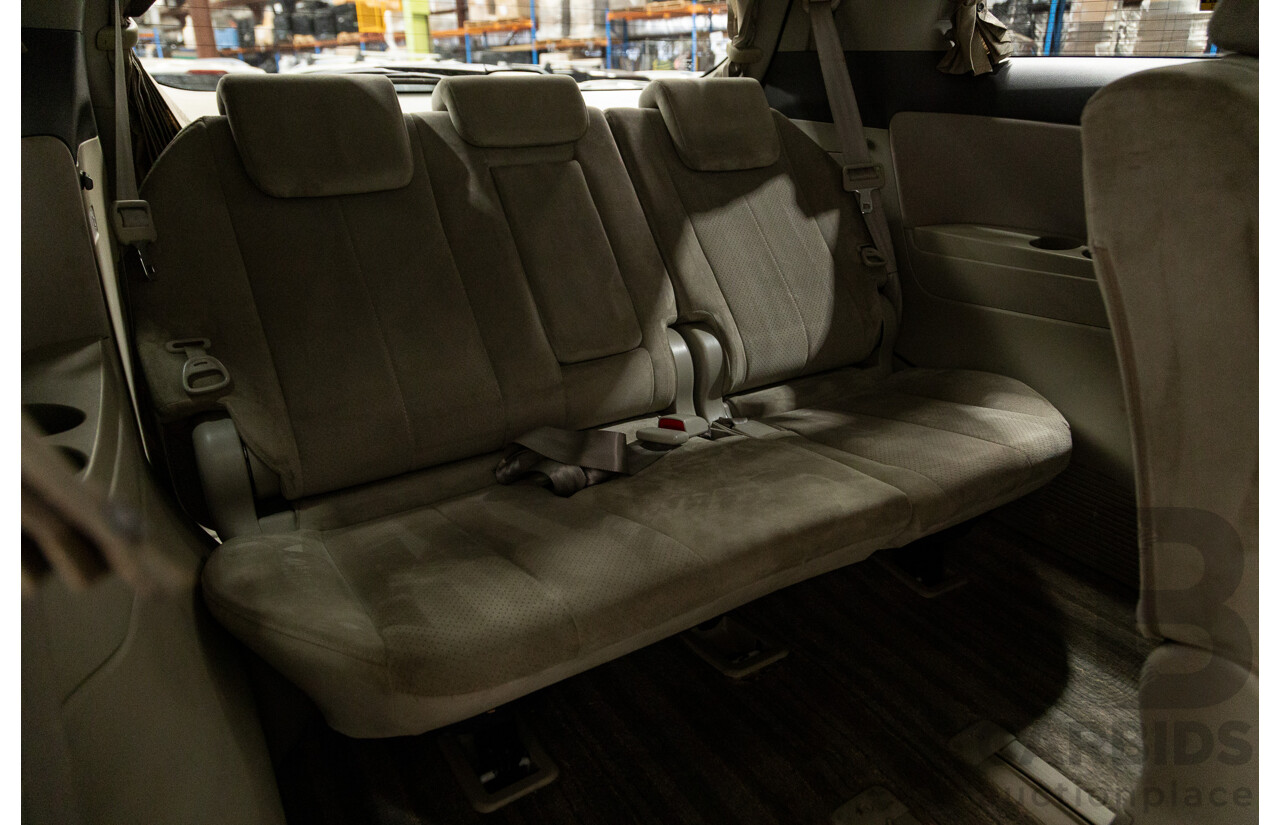 11/2007 Toyota Estima Hybrid (AWD) AHR20W 4d Wagon White 2.4L - 8 Seats