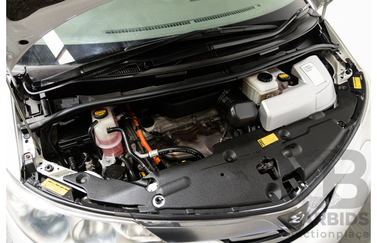 11/2007 Toyota Estima Hybrid (AWD) AHR20W 4d Wagon White 2.4L - 8 Seats